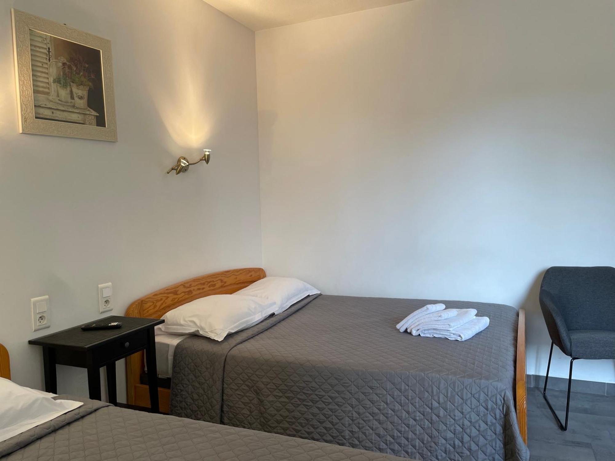 Hotel L'Escale เอก-มอร์ต ภายนอก รูปภาพ